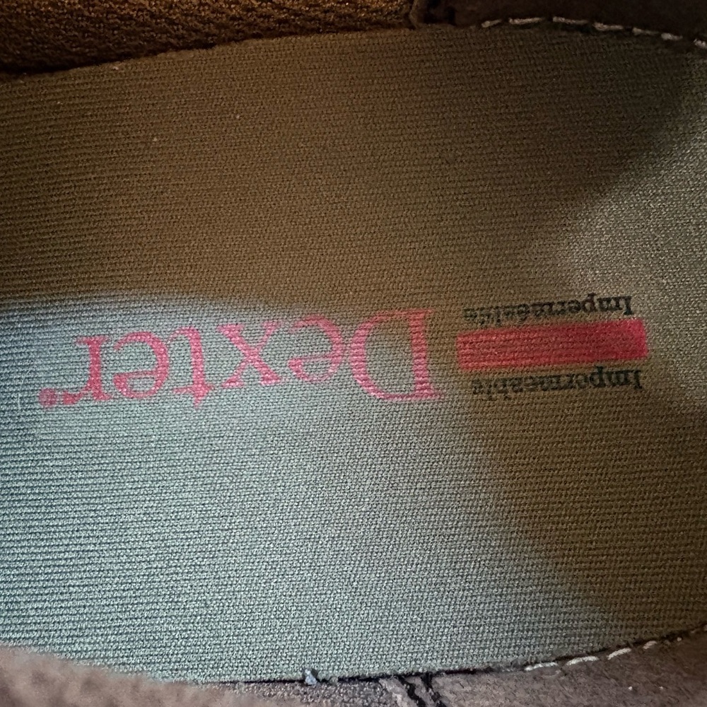 Dexter Tan and Red Shoe Box - Picture 6 of 9